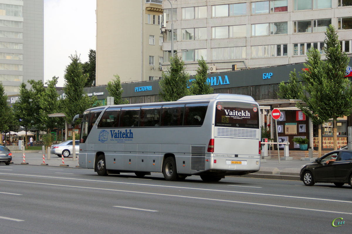 Москва. Mercedes-Benz O350 Tourismo ак292