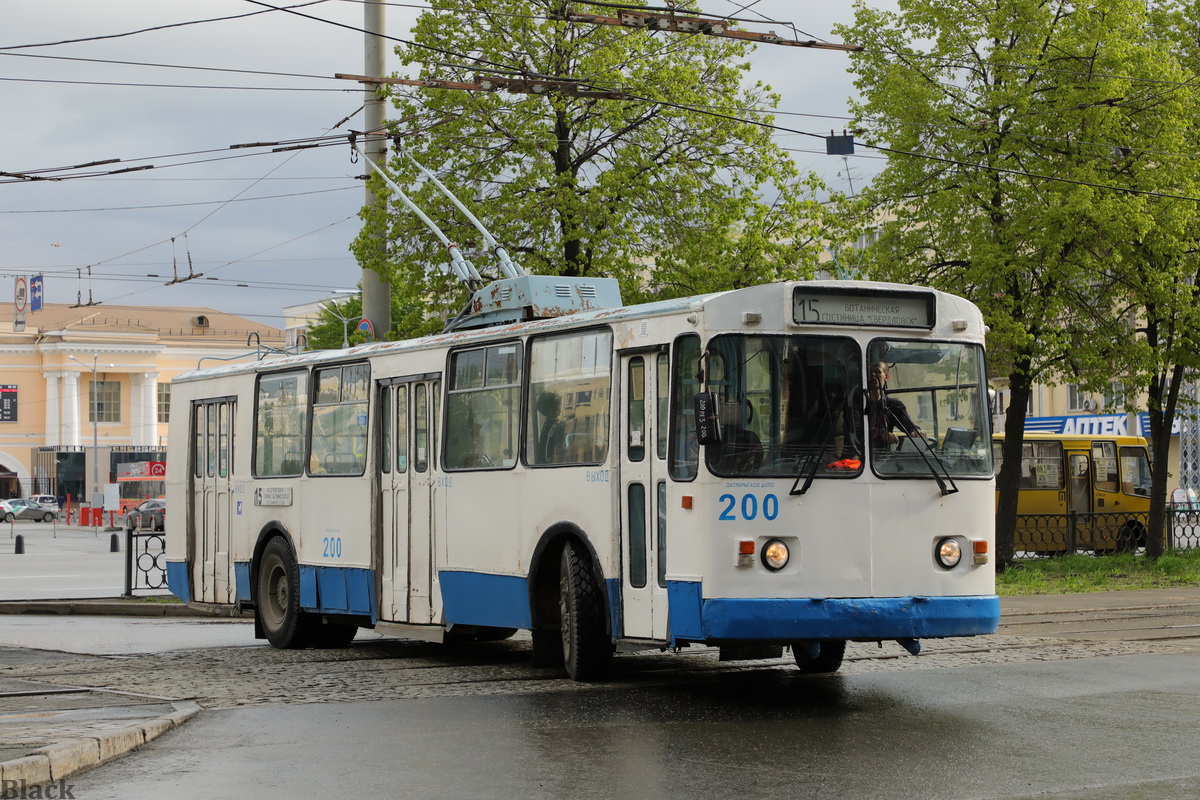 Екатеринбург. ЗиУ-682 (УРТТЗ) №200