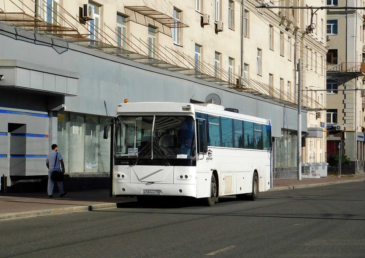 Москва. СибСкан (Volvo B10M-60F) е584оо