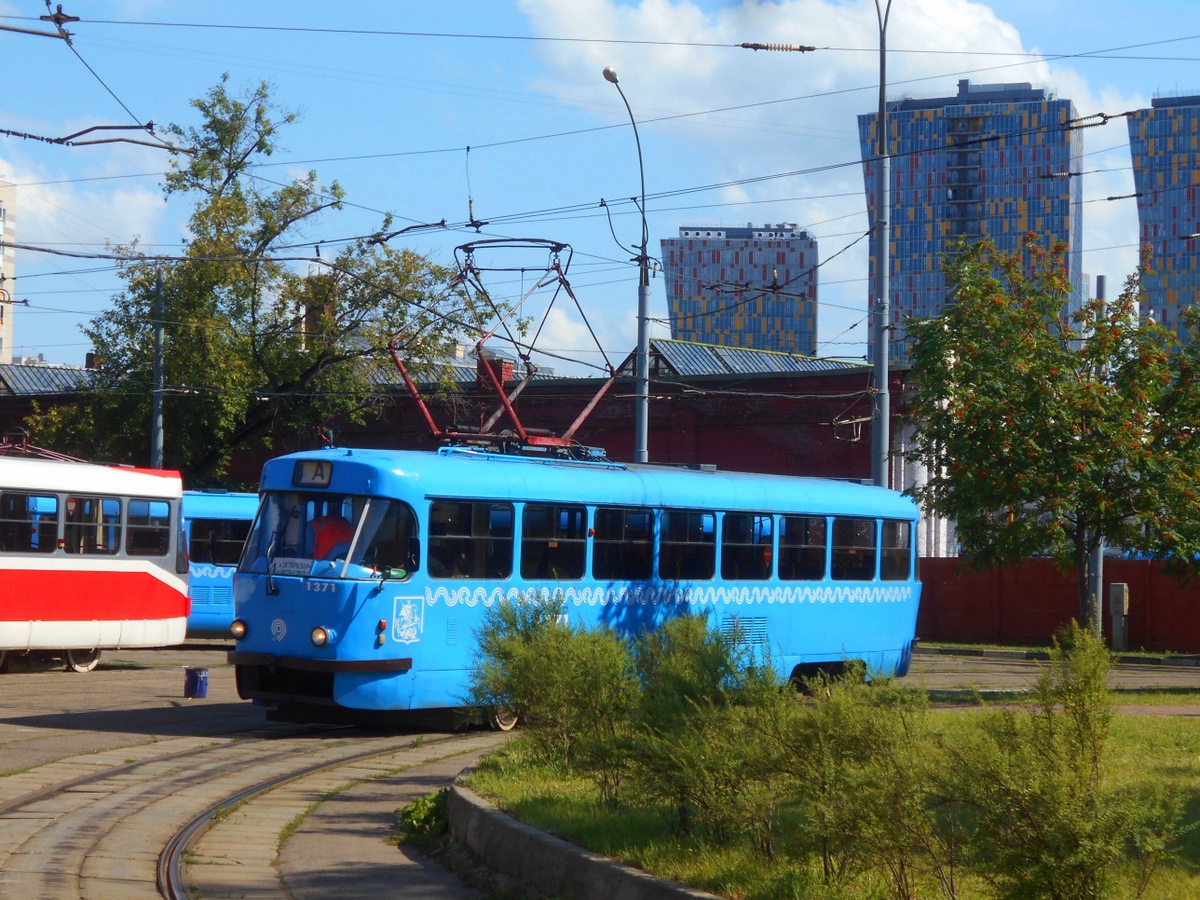 Москва. Tatra T3 (МТТЧ) №1371
