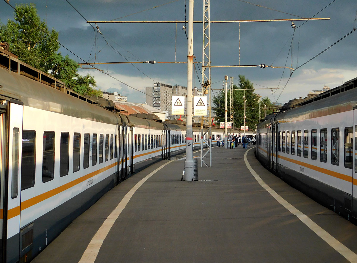Москва. Пригородная платформа Рижского вокзала