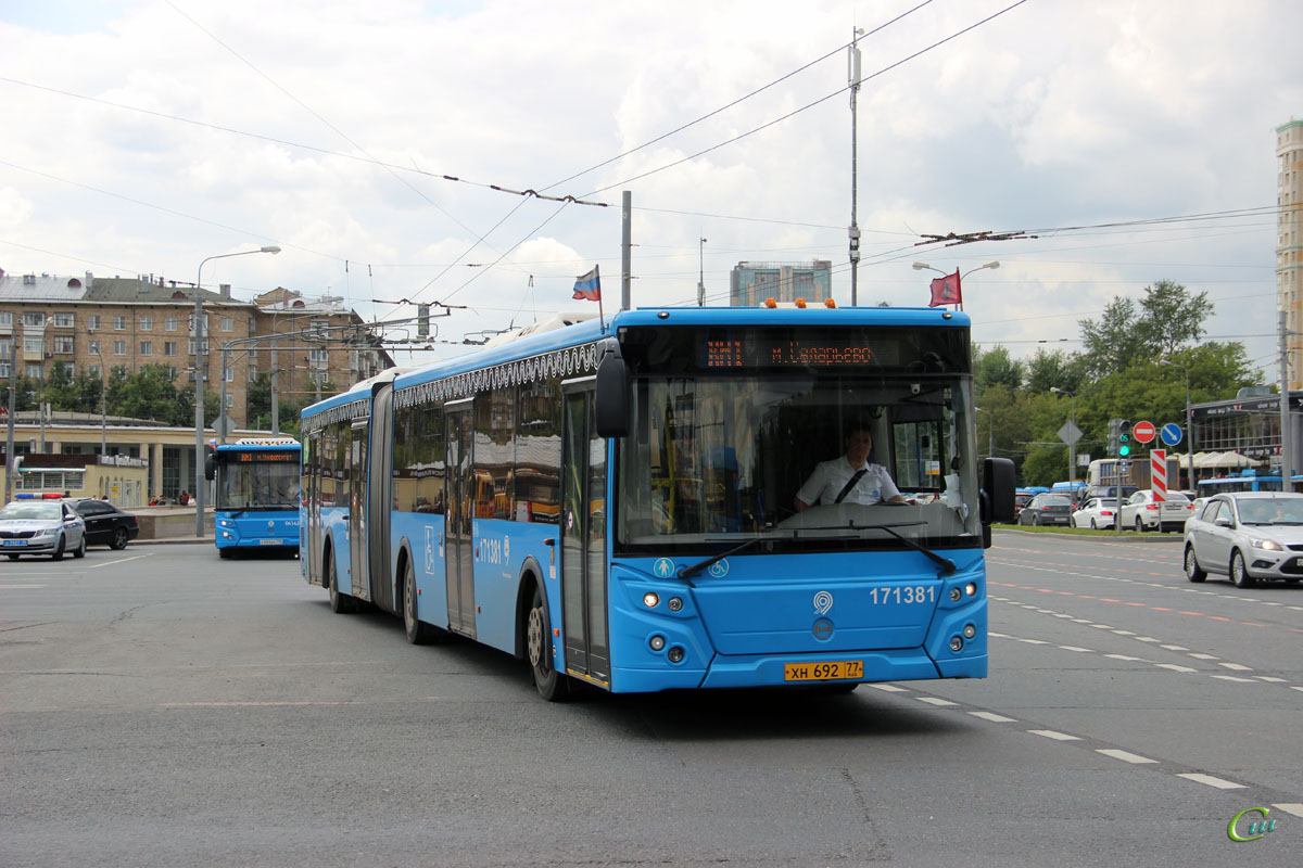 692 автобус маршрут. 692 Автобус. Автобус 692 Москва. 692а автобус СПБ. Номер автобуса 692.
