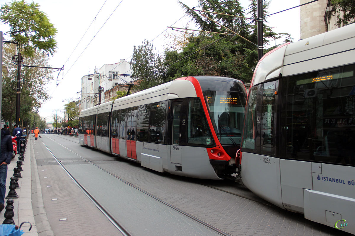 Стамбул. Alstom Citadis 301 №802, Alstom Citadis 301 №823