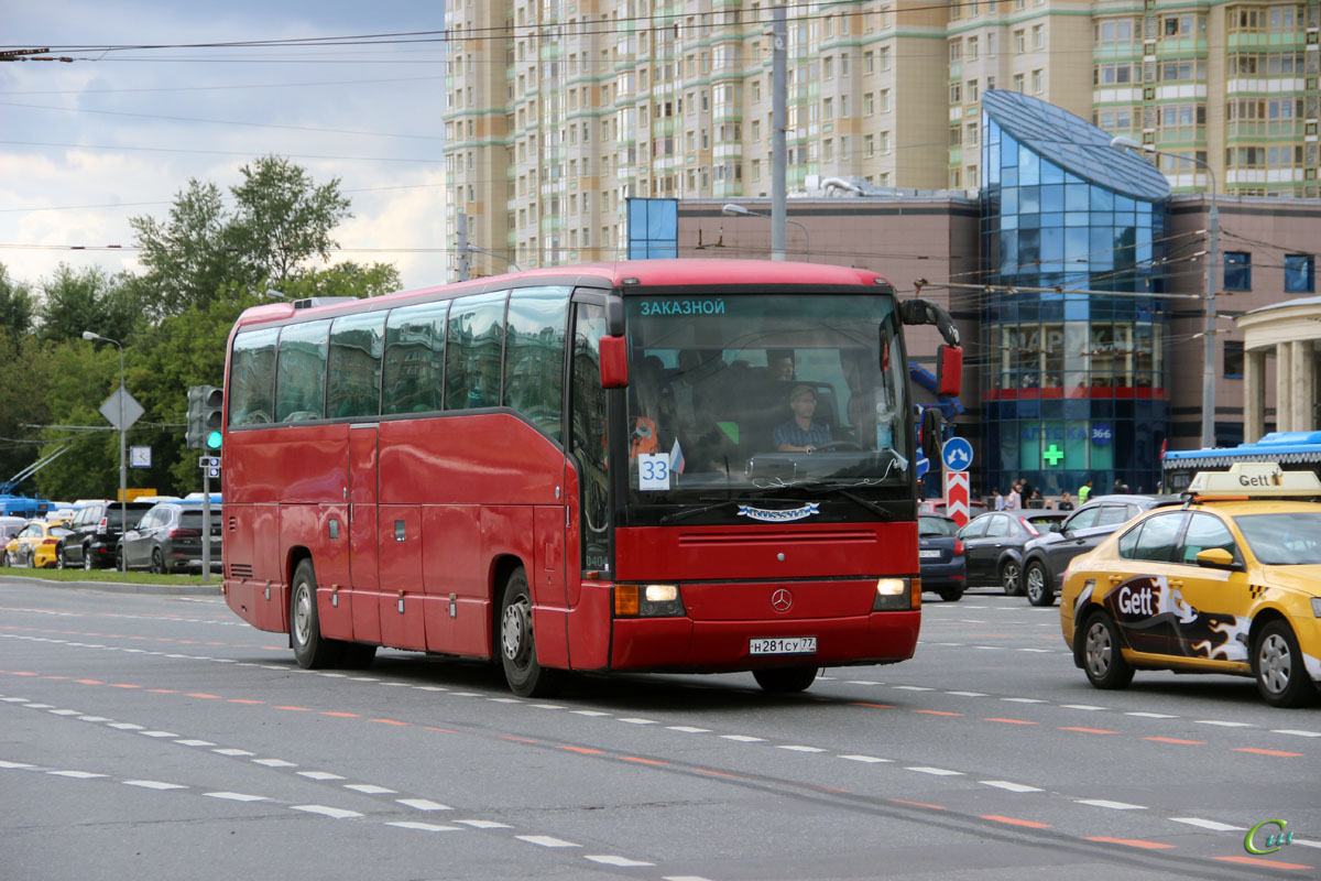 Москва. Mercedes-Benz O404 н281су