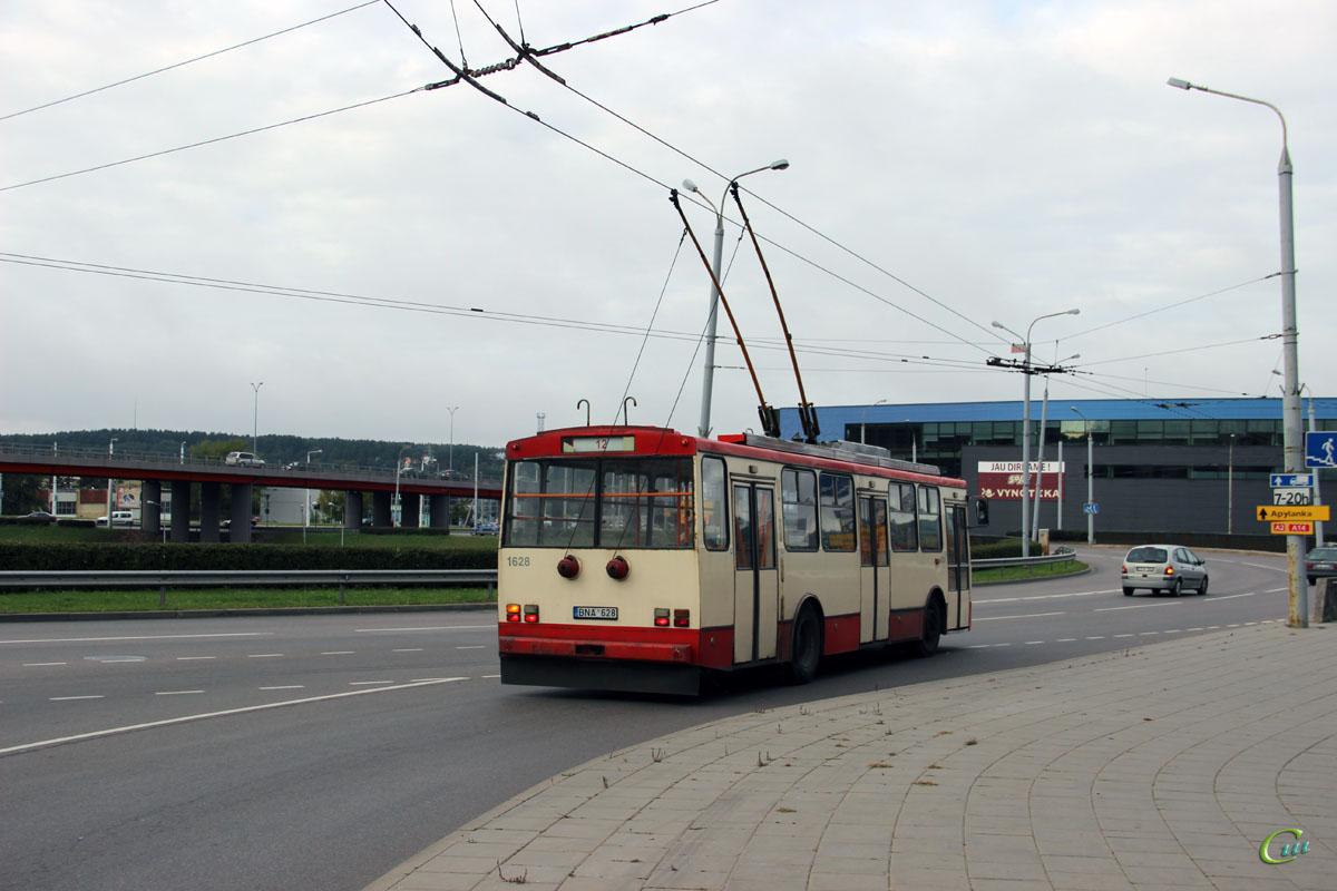 Вильнюс. Škoda 14Tr13/6 №1628