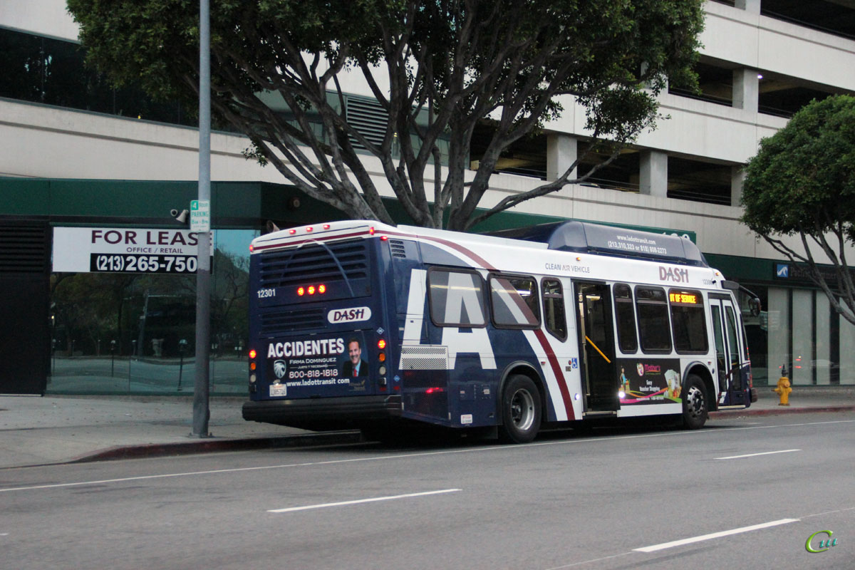 Лос-Анджелес. ElDorado National Axess BRT CNG 1385716
