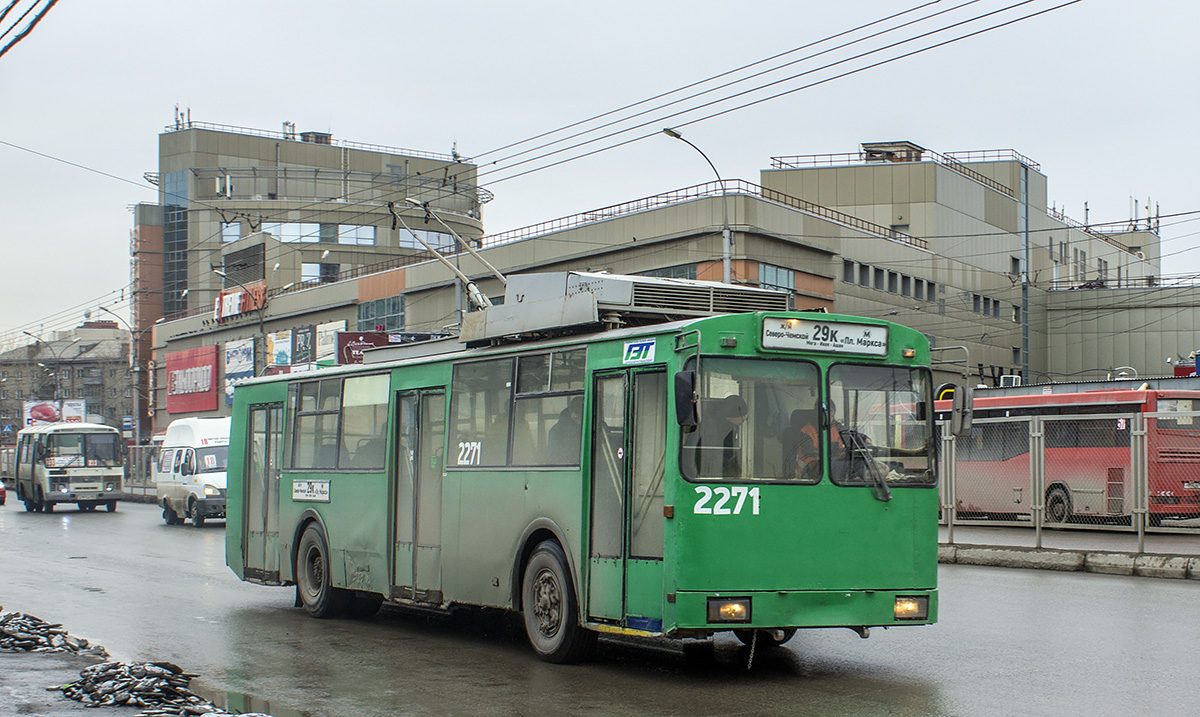 Новосибирск. СТ-682Г №2271