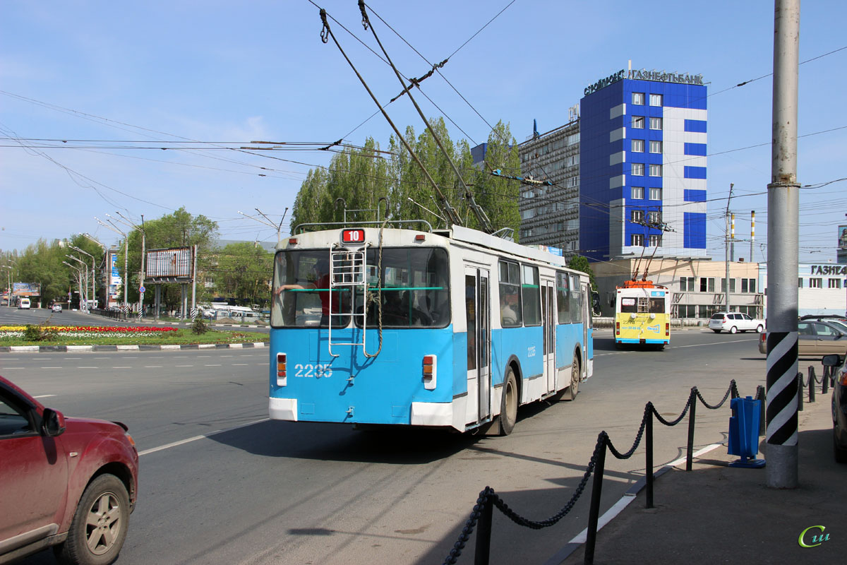 Сегодня ходит троллейбус 2. ЗИУ-52642 троллейбус. ЗИУ-52642. ЗИУ-10 троллейбус.