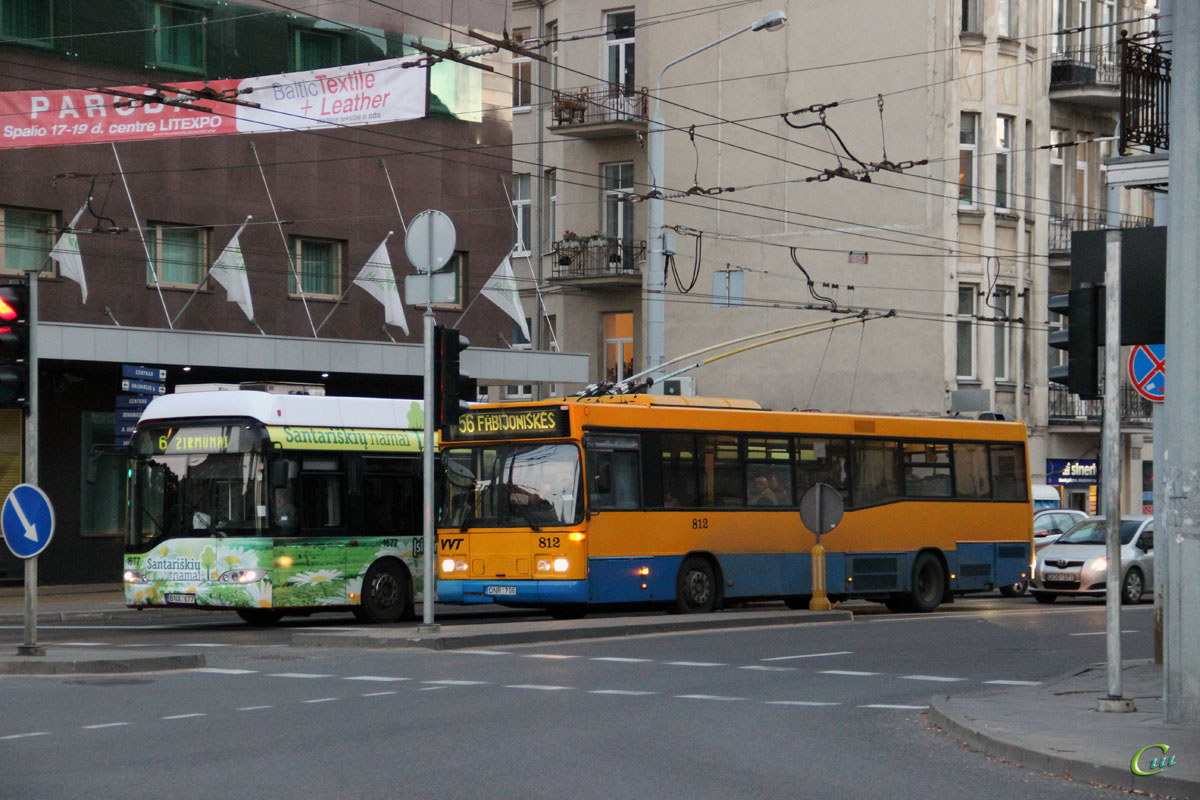 Вильнюс. Solaris Trollino 15 №1677, Carrus K204 City DNR 706