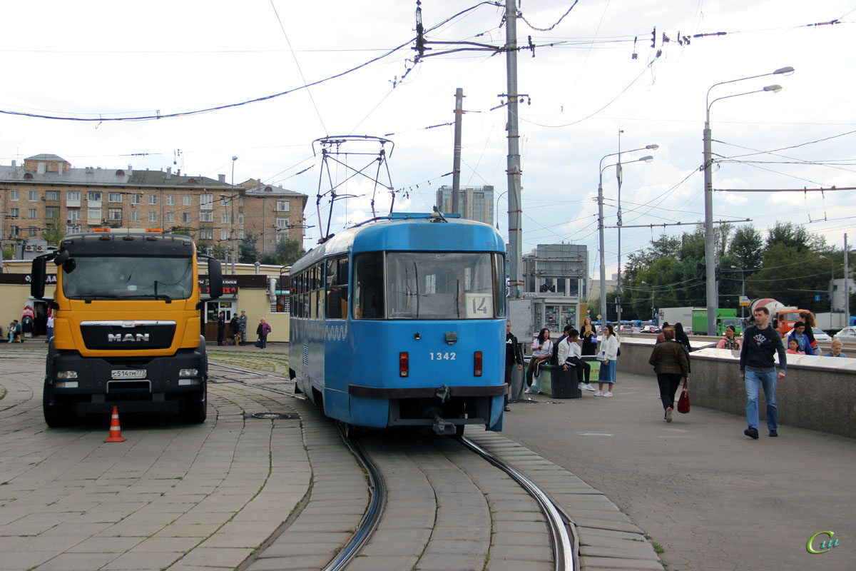 Москва. Tatra T3 (МТТЧ) №1342