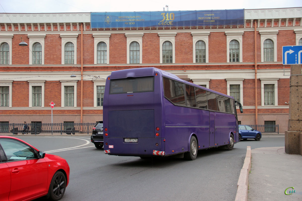 Санкт-Петербург. VDL Bova Futura FHD-127 о009тх