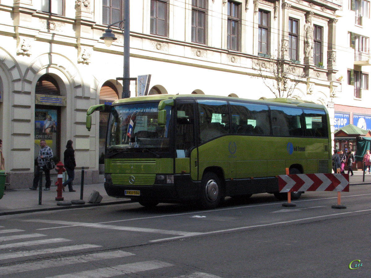 Будапешт. Mercedes-Benz O404 FKU-594