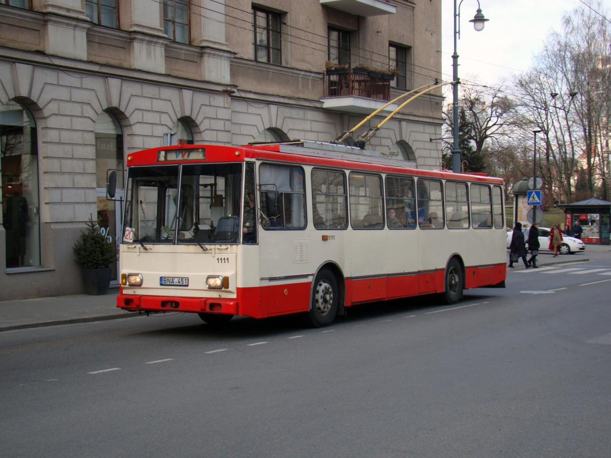 Вильнюс. Škoda 14Tr10/6 №1111