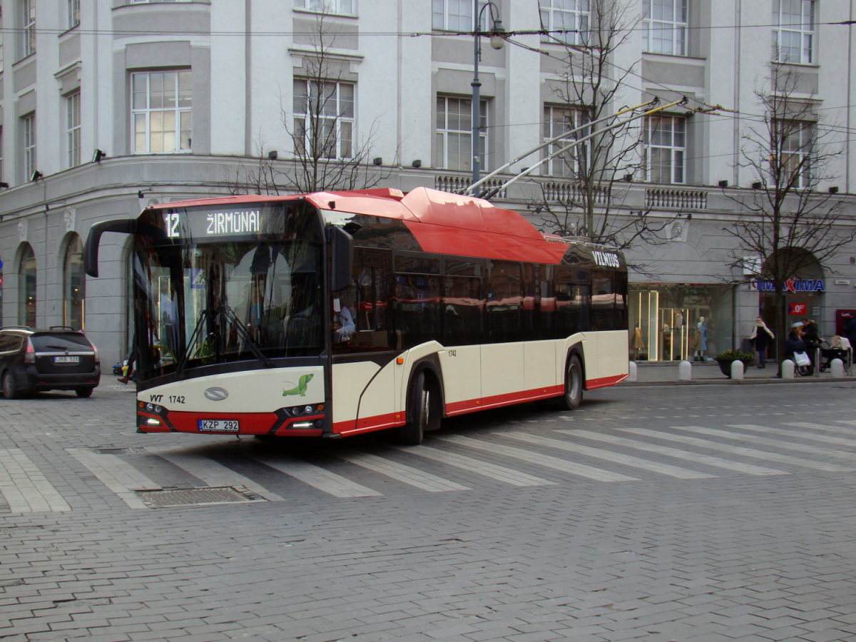 Вильнюс. Solaris Trollino IV 12 Škoda №1742