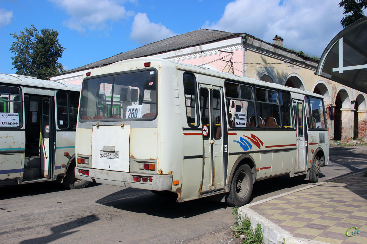 Автобуса вышний волочек фото