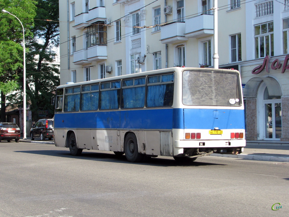 Москва кропоткин автобус. Автобус Ikarus 256. Икарус 256 синий.