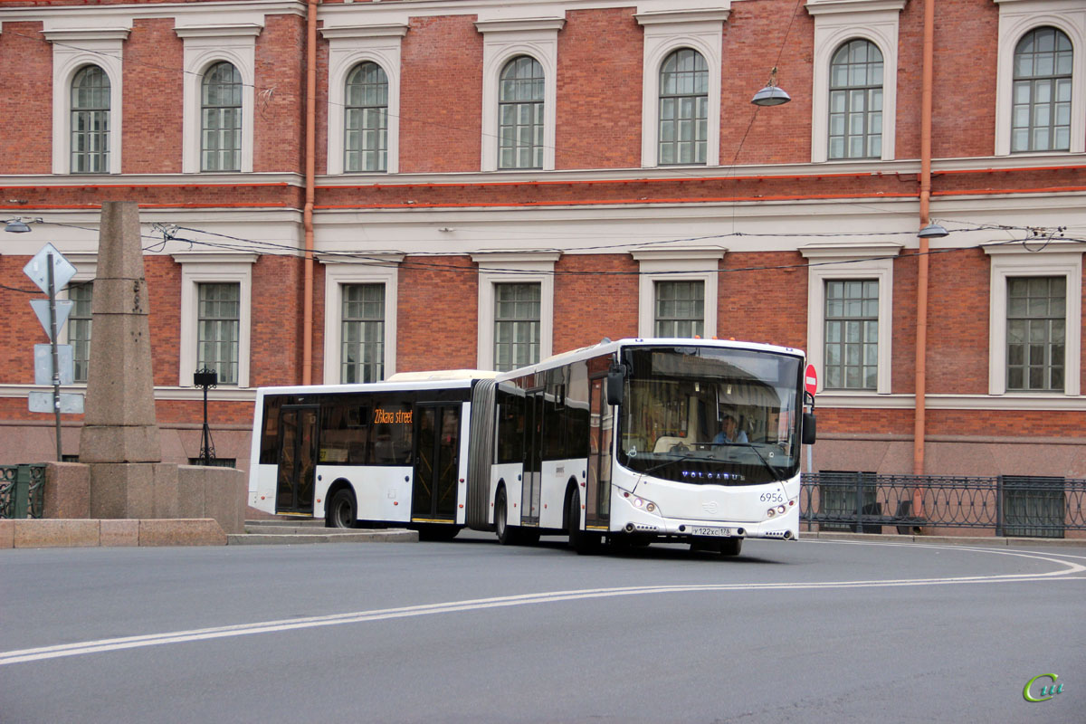 Санкт-Петербург. Volgabus-6271.05 у122хс