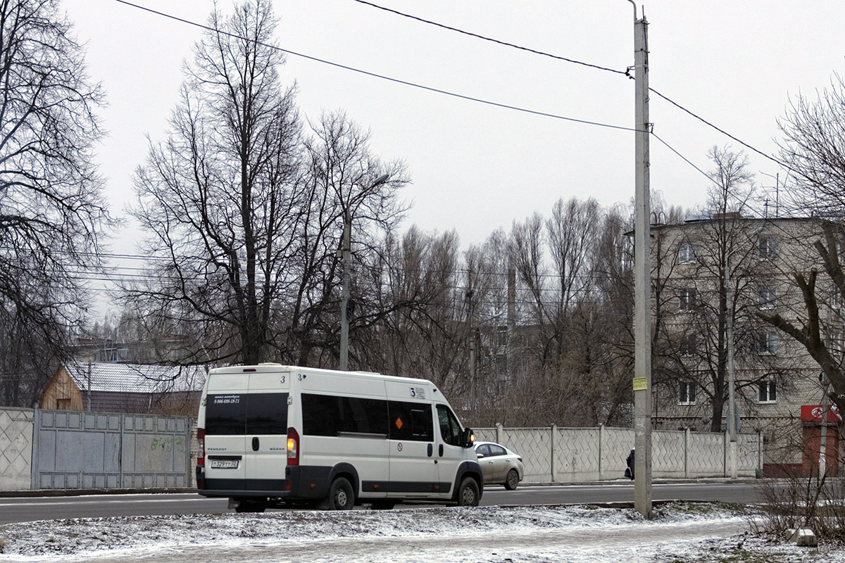 Автовокзал 32 брянск. 50 Маршрутка Брянск. Маршрутка 50 Брянск боксер. Автобусы Брянск улица Никитина.