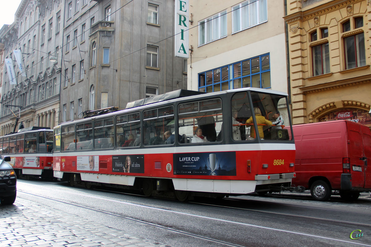 Прага. Tatra T6A5 №8684