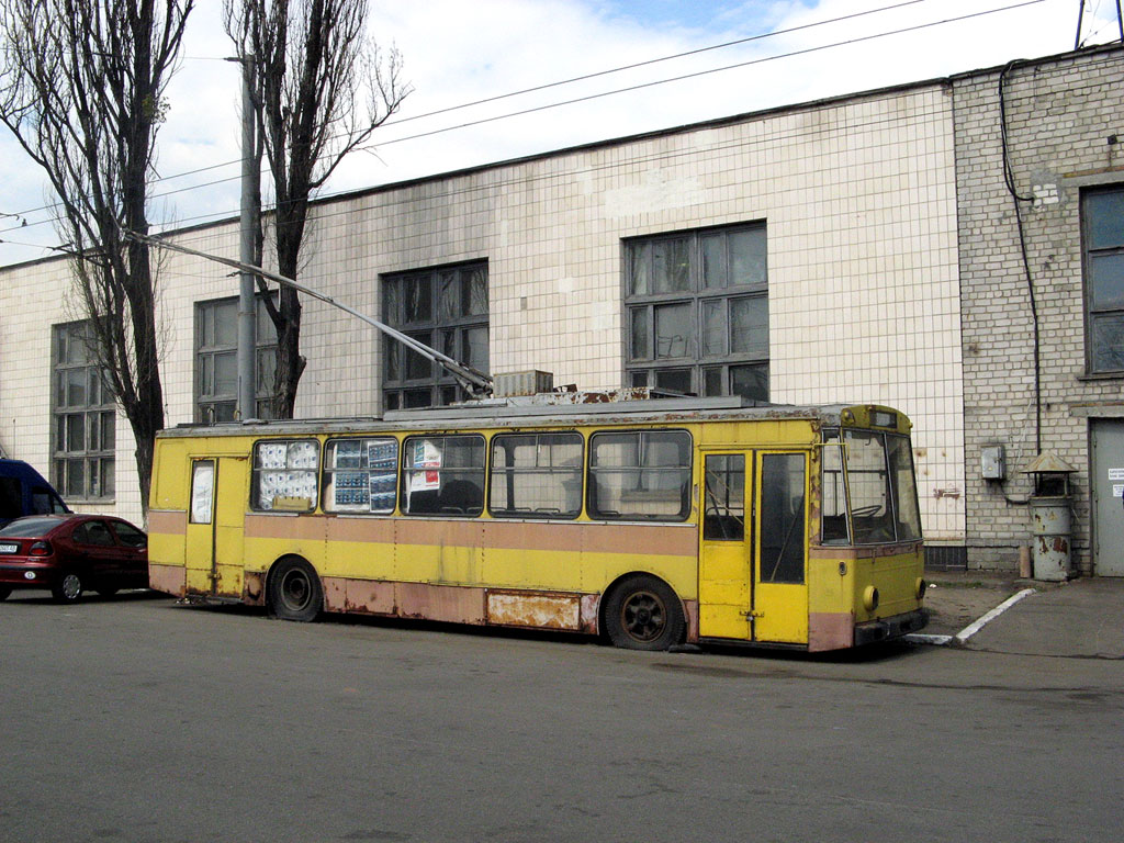 Киев. Škoda 14Tr04 №207