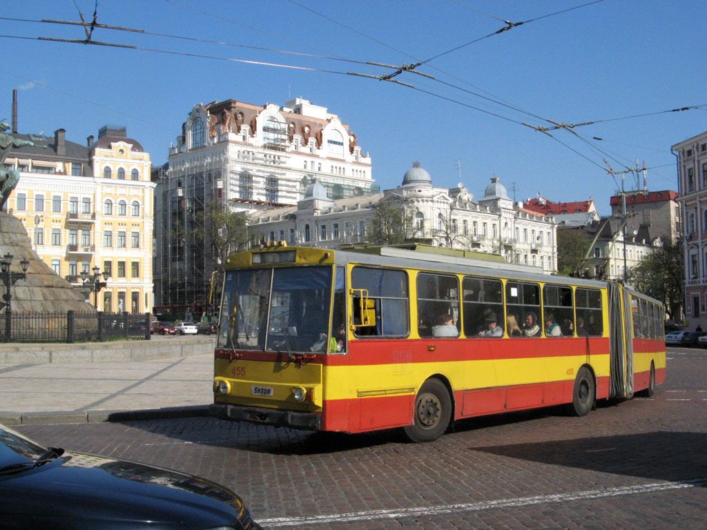 Киев. Škoda 15Tr02/6 №455