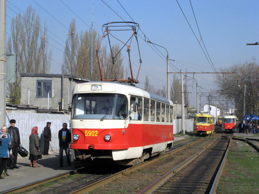 Киев. Tatra T3R.P №5902, Tatra T3SU №5611