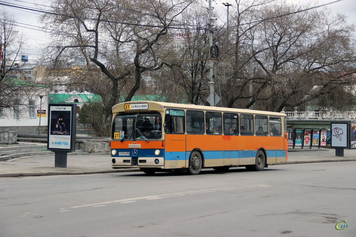 Екатеринбург. Mercedes-Benz O305 т017см