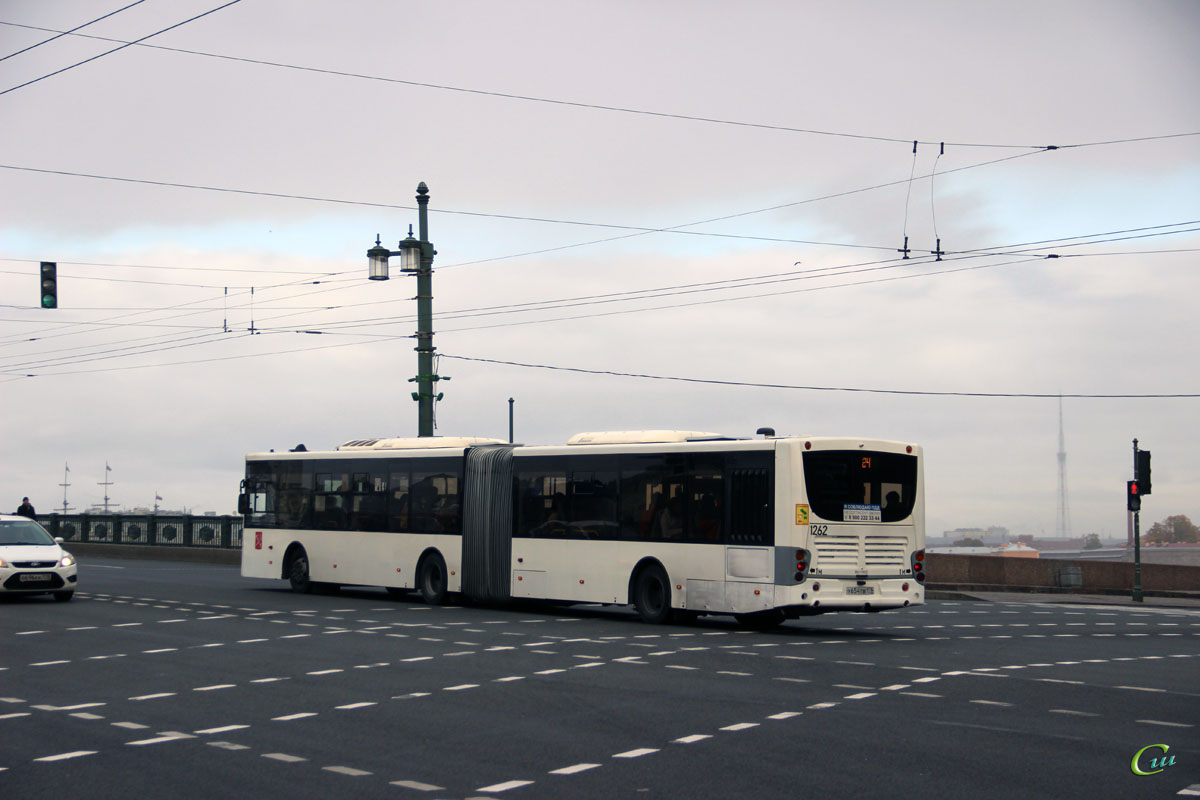Санкт-Петербург. Volgabus-6271.05 у654тв