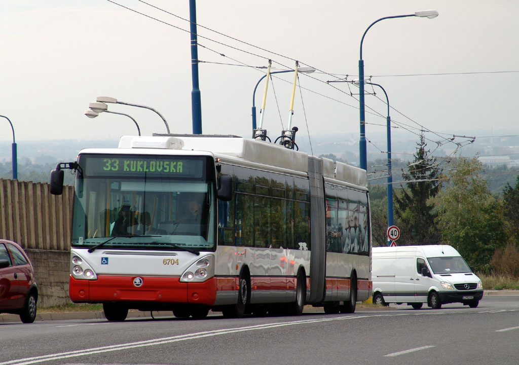 Братислава. Škoda 25Tr Irisbus №6704
