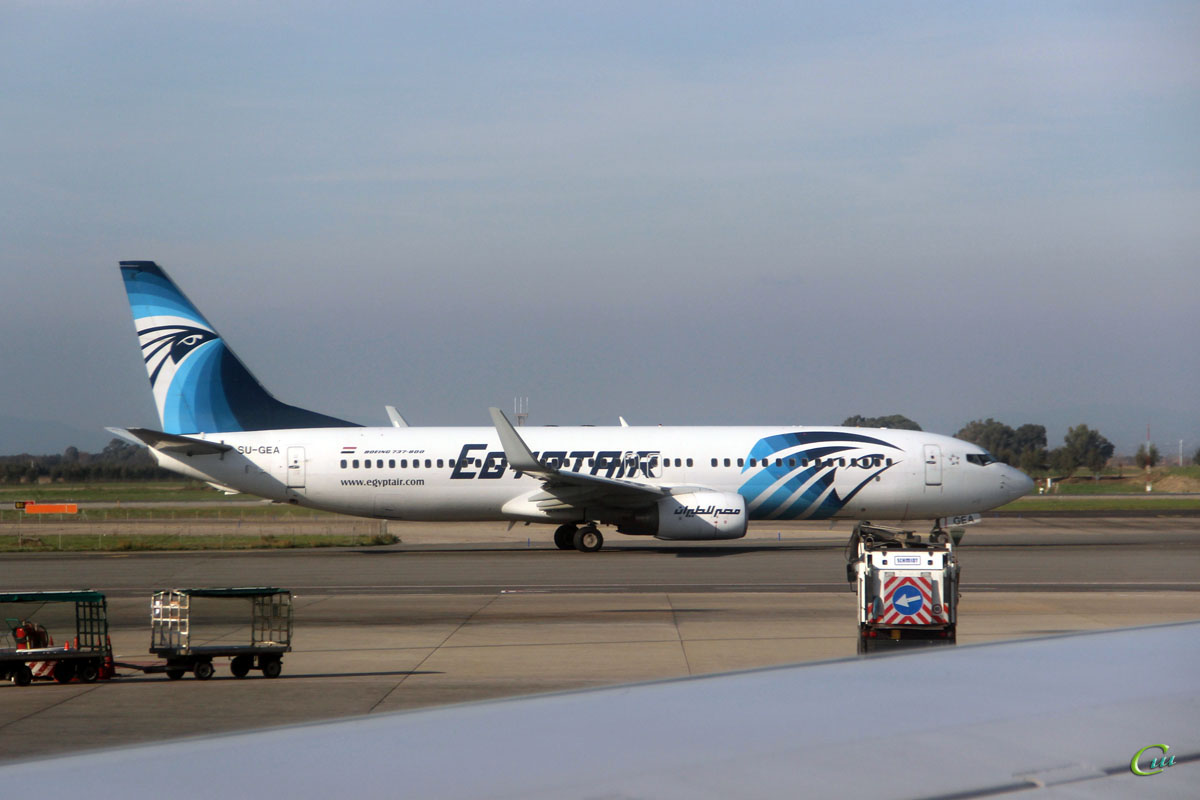Рим. Самолет Boeing 737 (SU-GEA) авиакомпании EgyptAir