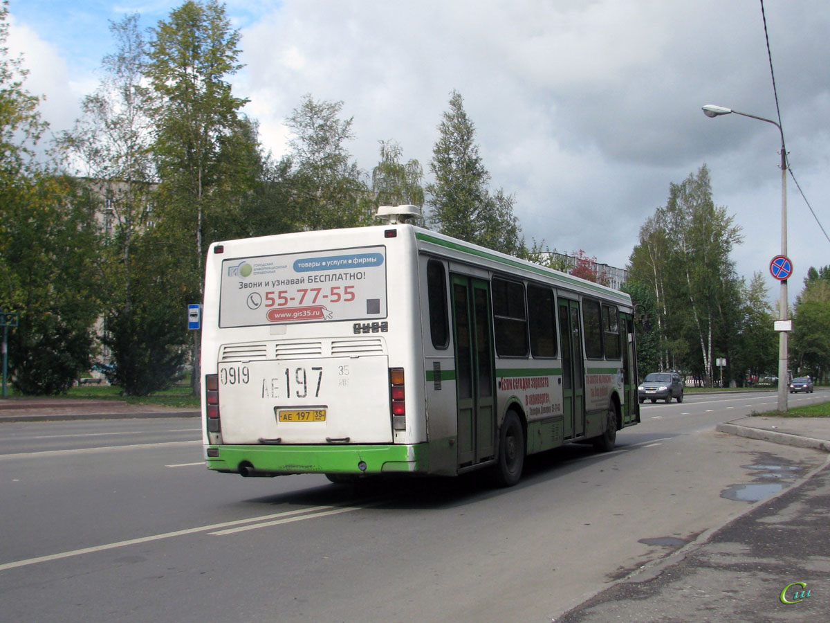 Автобус череповец. Автобус ЛИАЗ Череповец. 25 Автобус Череповец. 18 Автобус Череповец. Автобус 4 Череповец.