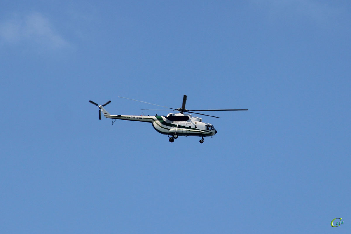 Батуми. Вертолет Ми-8 (GBP-10002) Пограничной полиции Грузии