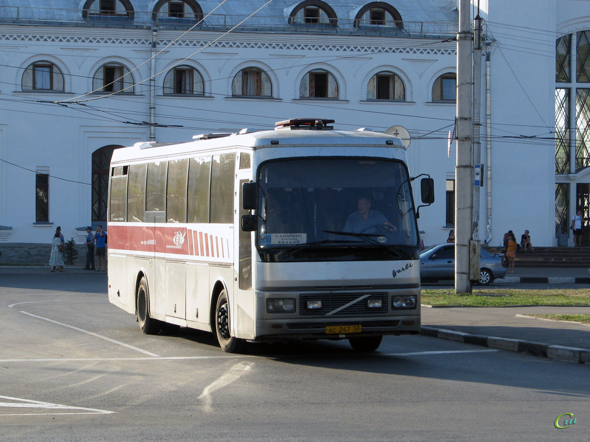 Великий Новгород. Автобус Barbi C5 № 247 (ас247 53), маршрут 950