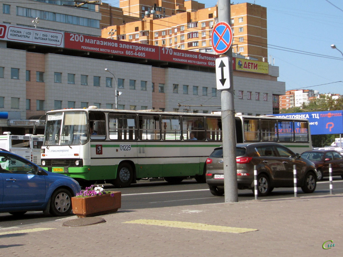 Москва. Ikarus 280.33M ан699