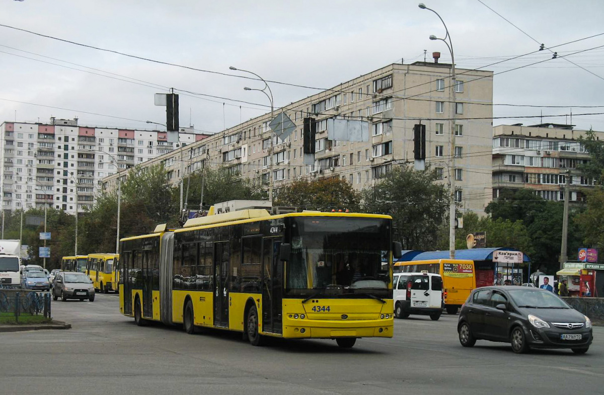 Киев. Богдан Т90110 №4344