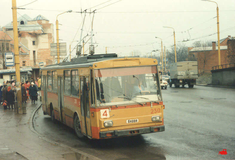 Каунас. Škoda 14Tr02 №230