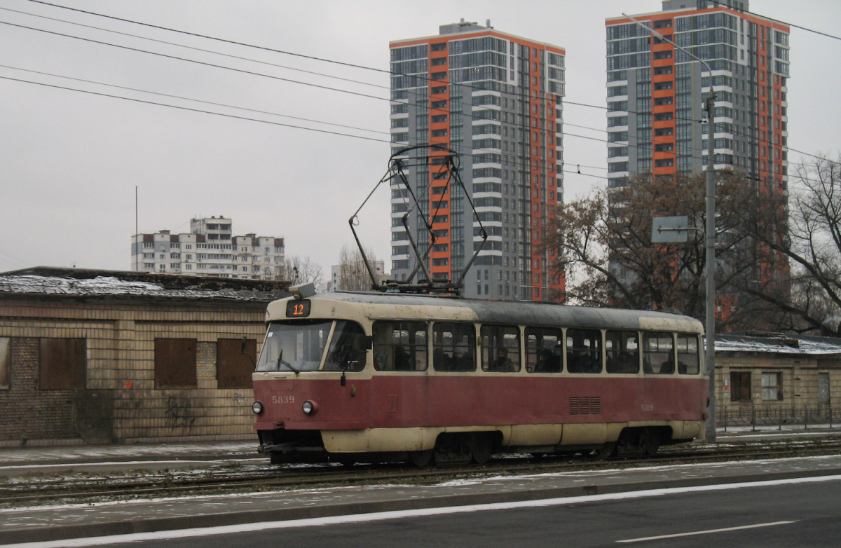 Киев. Tatra T3SU №5839