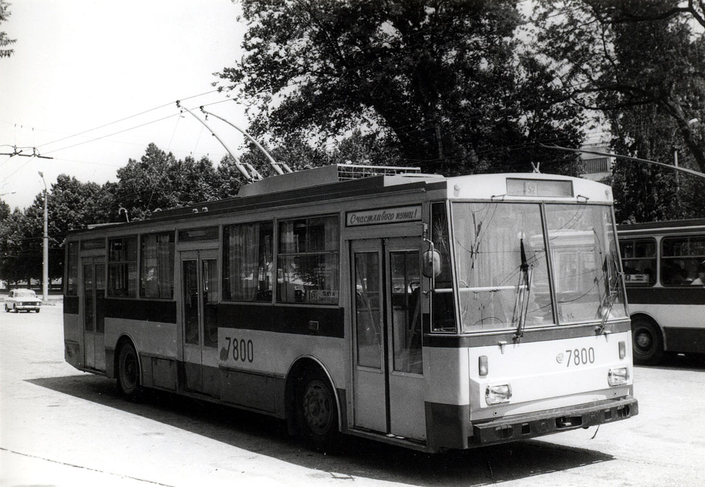 Симферополь. Škoda 14TrS №7800