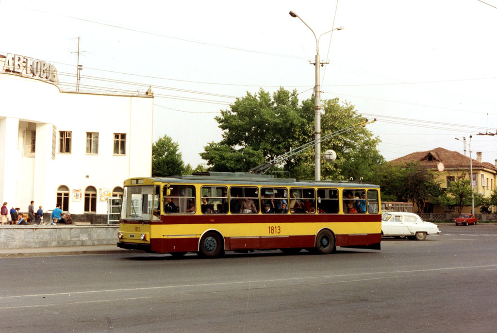 Симферополь. Škoda 14Tr01 №1813