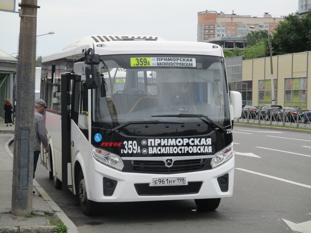 Санкт-Петербург. ПАЗ-320435-04 Vector Next е961ну