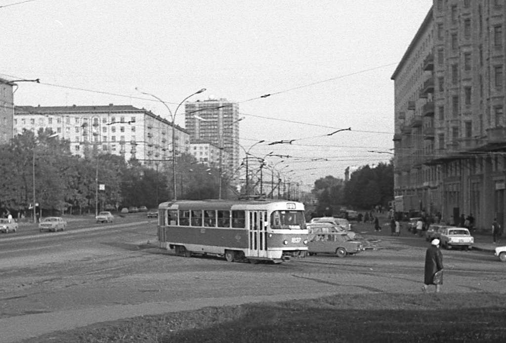 Москва. Tatra T3 (двухдверная) №1837