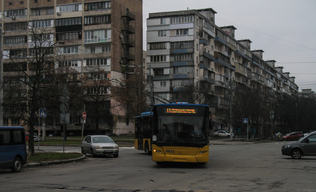 Киев. ЛАЗ-Е301 №2632