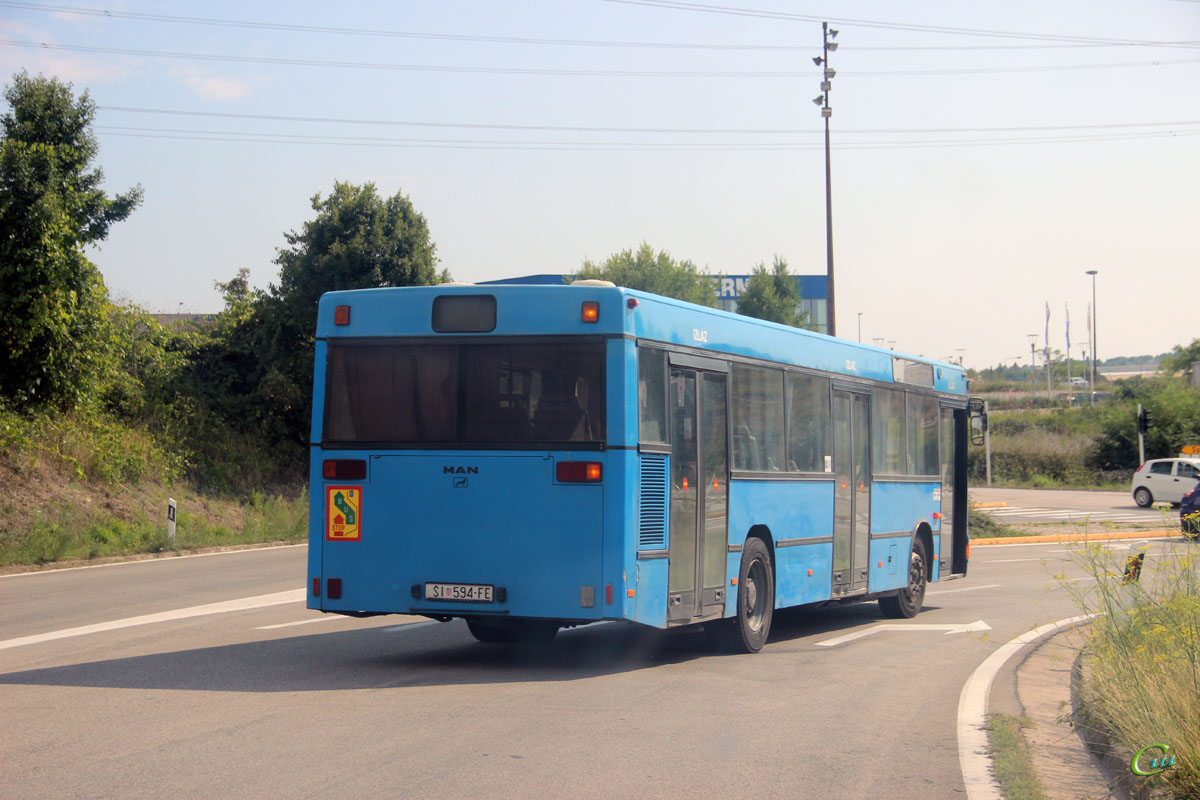 Шибеник. Eurobus A117G ŠI 594-FE