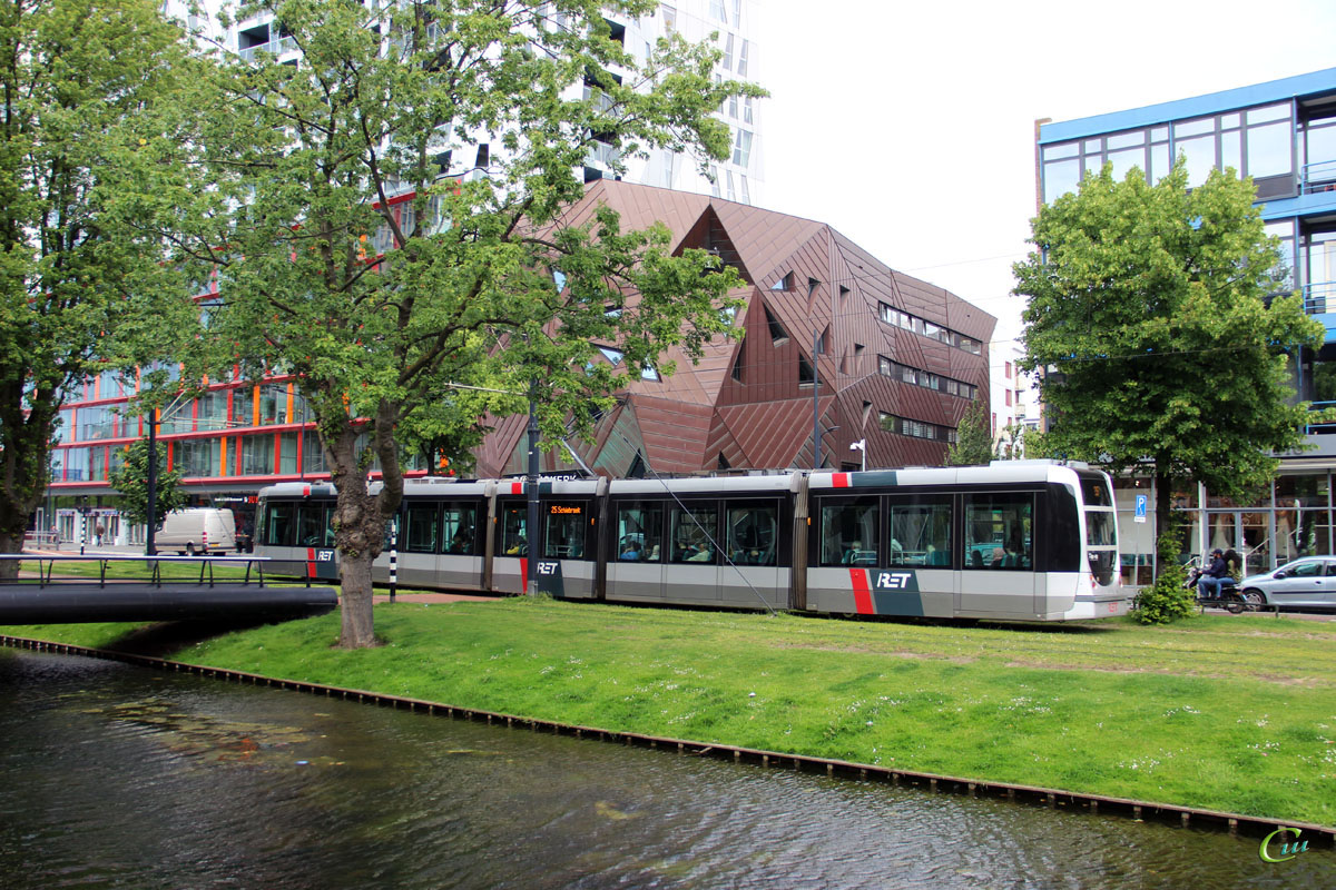 Роттердам. Alstom Citadis 302 №2032