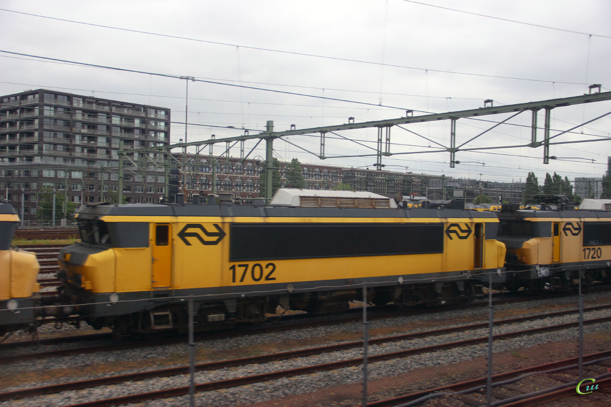 Амстердам. NS Class 1700 № 1702, NS Class 1700 № 1720