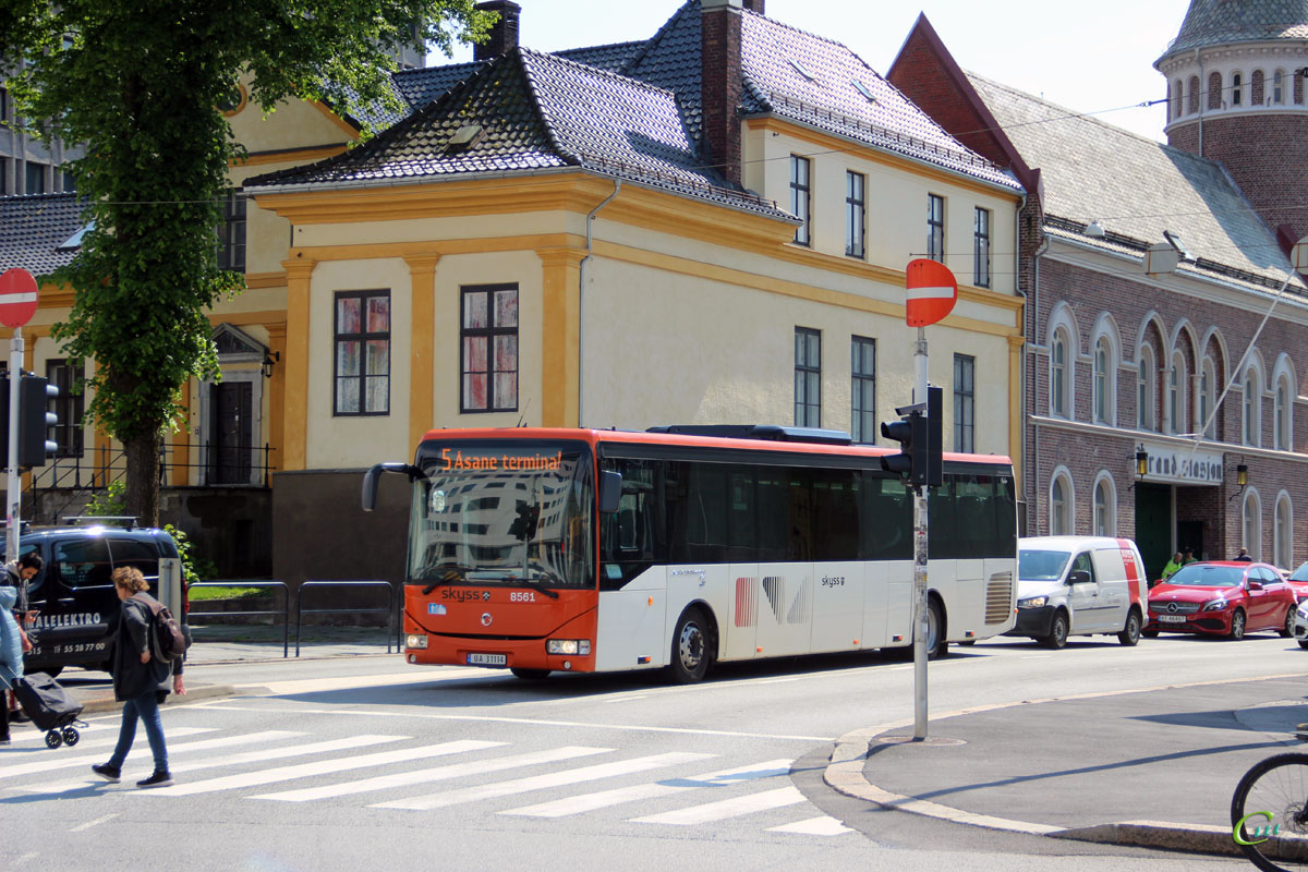 Берген. Irisbus Crossway LE 12.8M UA 31114