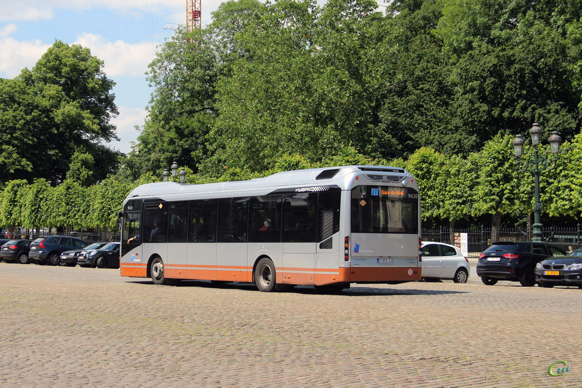 Брюссель. Volvo 7900 Hybrid 1-VFZ-143