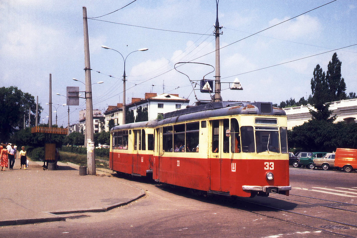 Житомир. Gotha T59E №33, Gotha B2-62 №76
