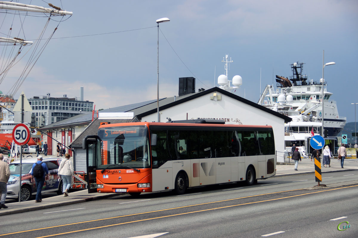 Берген. Irisbus Crossway LE 12.8M UA 31117