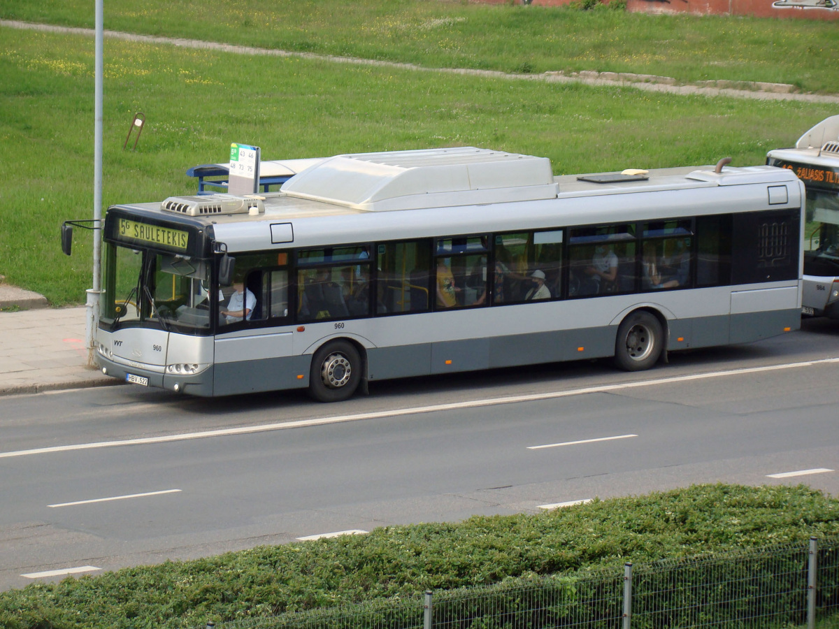 Вильнюс. Solaris Urbino 12 CNG HBV 522, Castrosúa City Versus CNG HEJ 592